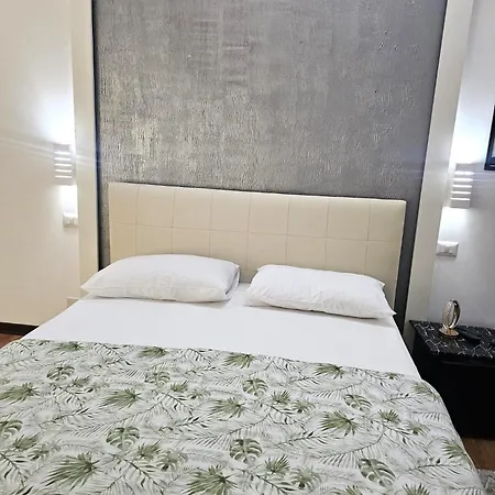 Blossom Rue De Nava Bed and breakfast 3*