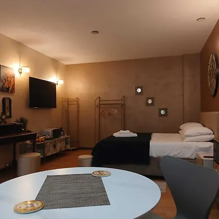 Bed and breakfast Blossom Rue De Nava 3*